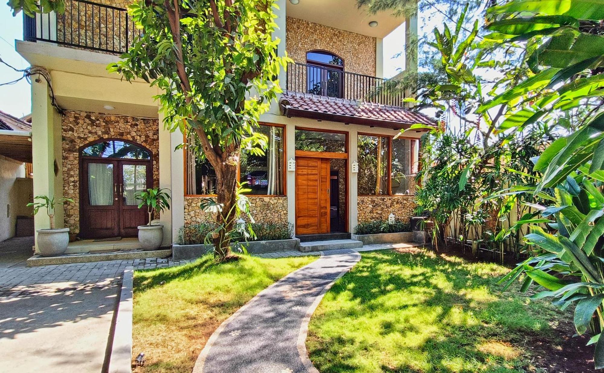 Dalai Tropical Hotel Kuta  Bagian luar foto