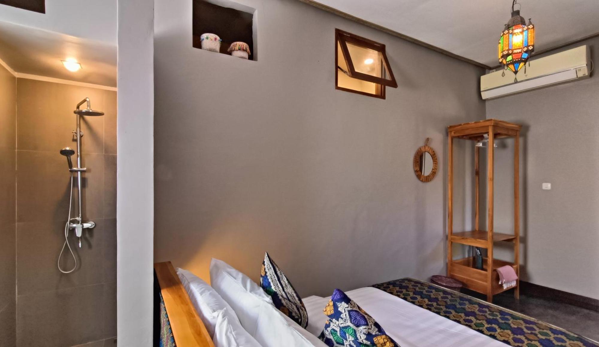 Dalai Tropical Hotel Kuta  Bagian luar foto